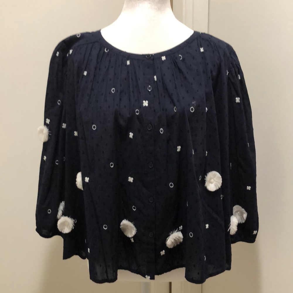 Darling boho blouse.